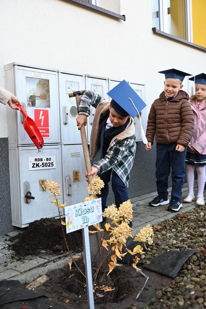Ślubowanie pierwszoklasistów w SP nr. 5 (60)